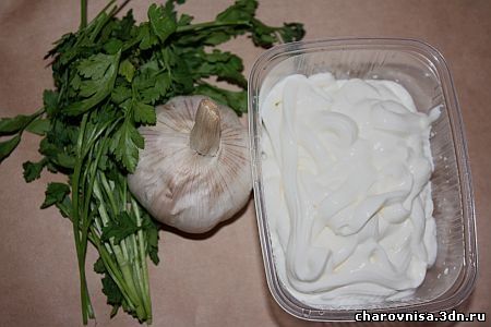 Рецепт - Чесночно-сметанный соус